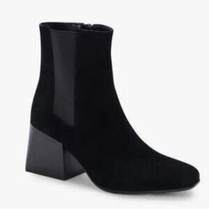 Blondo Waterproof Scarlette Black Suede Heeled Ankle Boots 9.5